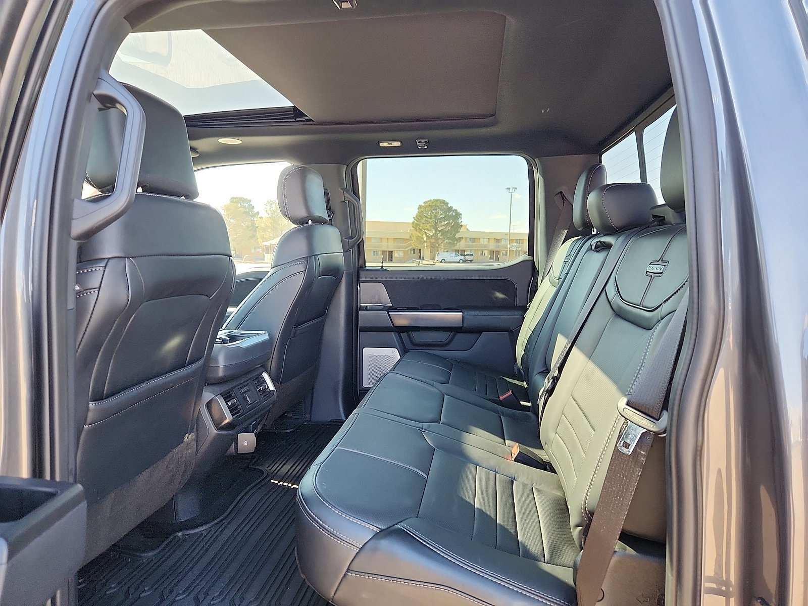 Certified 2023 Ford F150 Platinum w/ Equipment Group 701A High image 9