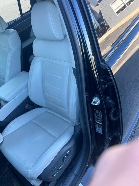 Used 2024 Hyundai Santa Fe Calligraphy AWD/4WD image 4