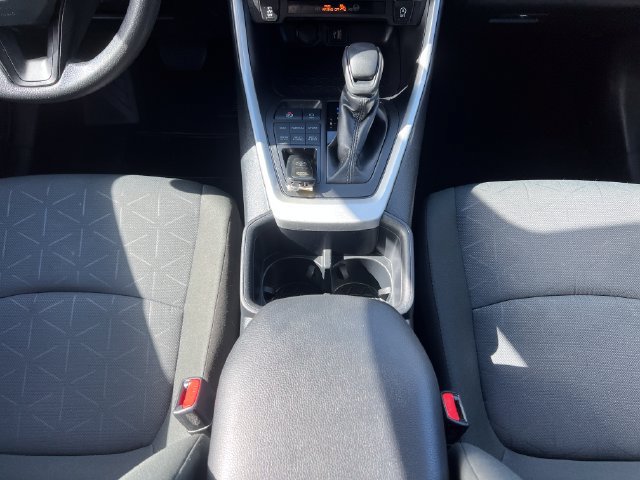 Used 2025 Toyota RAV4 XLE AWD/4WD image 24