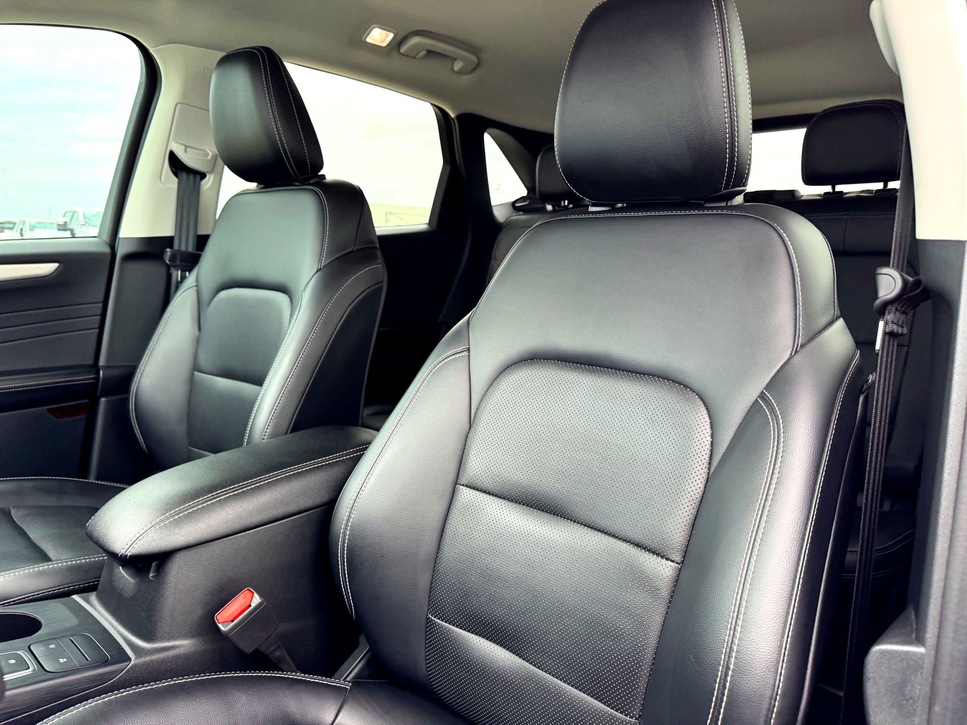 Certified 2021 Ford Escape SEL AWD/4WD image 13