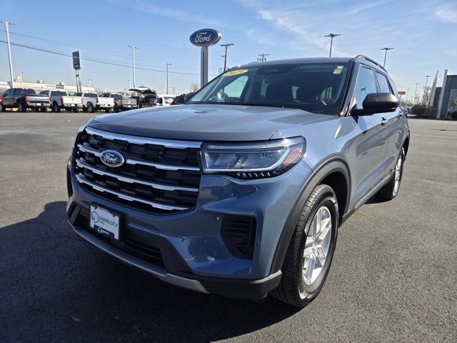 Certified 2025 Ford Explorer Active AWD/4WD image 4