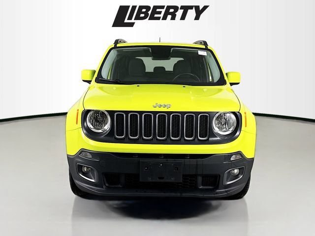 Used 2017 Jeep Renegade Latitude w/ Cold Weather Group image 2