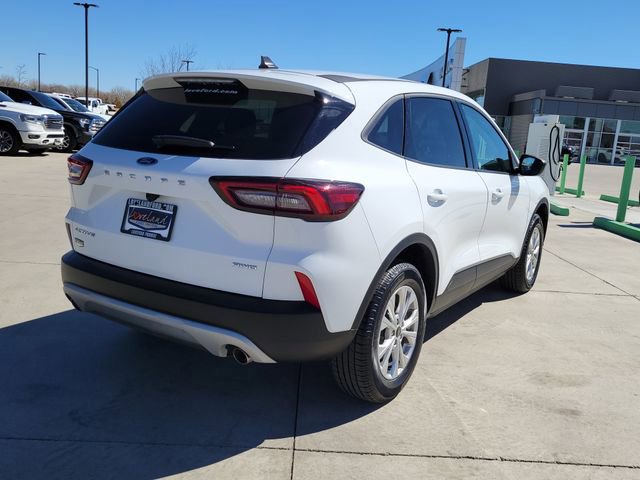 Certified 2025 Ford Escape Active image 3