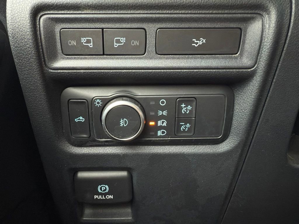 Certified 2022 Ford F150 XLT w/ Equipment Group 302A High image 21