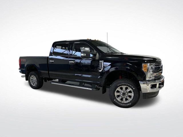 Certified 2017 Ford F250 Lariat w/ Chrome Package image 41