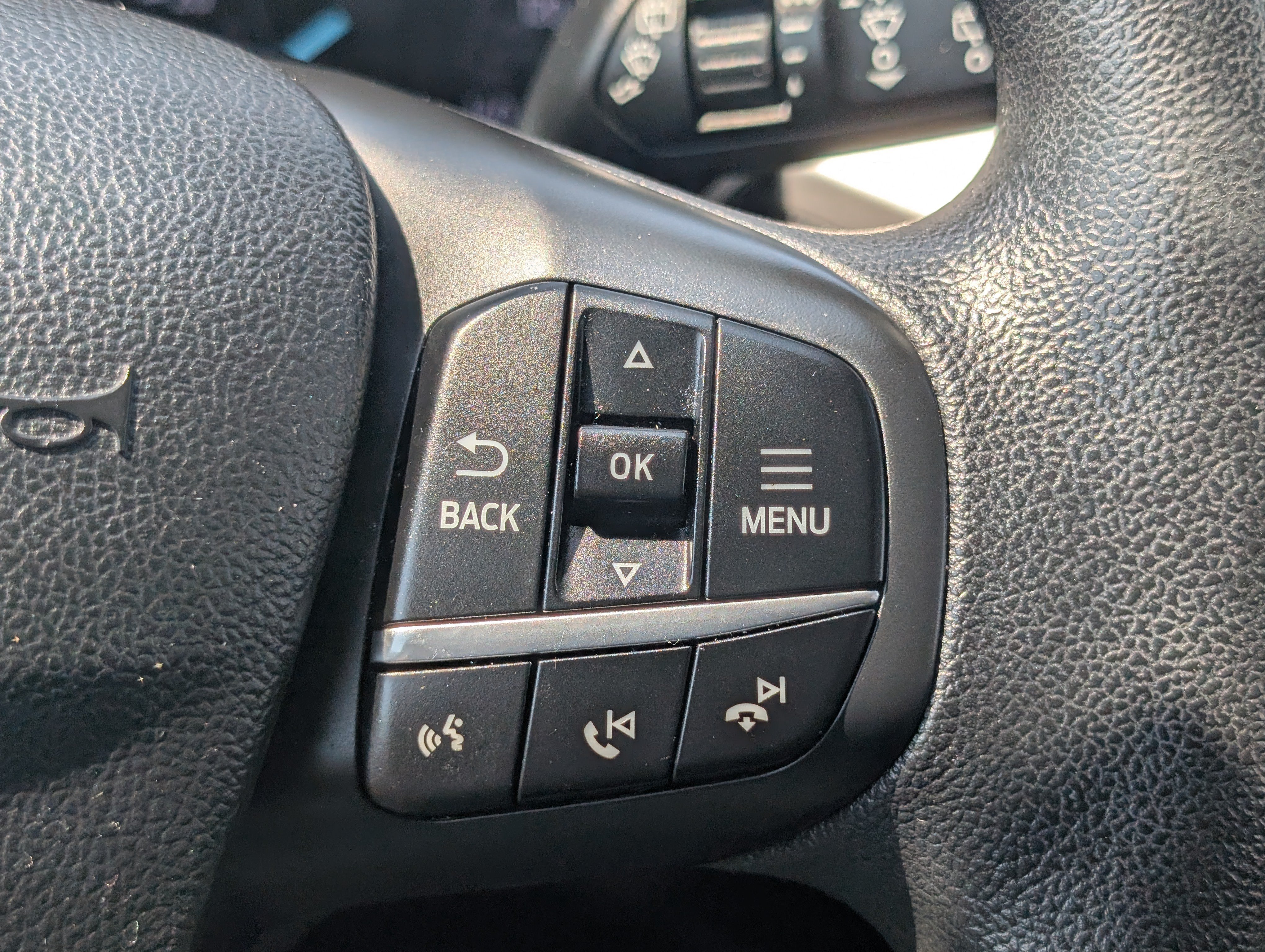 Certified 2020 Ford Escape SE AWD/4WD image 21