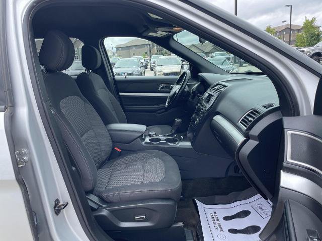 Certified 2017 Ford Explorer XLT AWD/4WD image 19