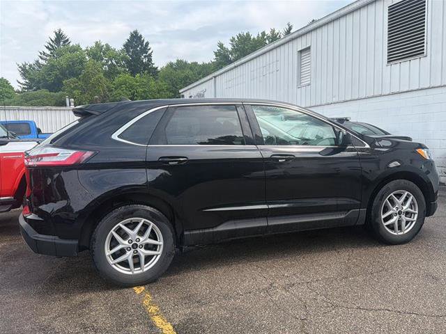 Certified 2023 Ford Edge SEL AWD/4WD image 9