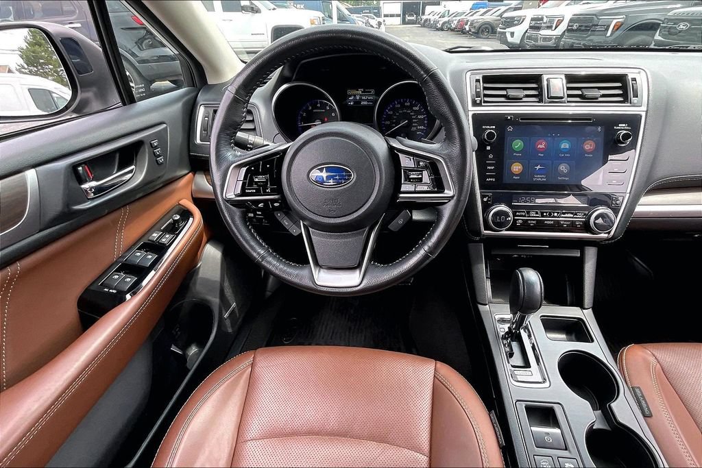 Used 2019 Subaru Outback 2.5i Touring AWD/4WD image 4