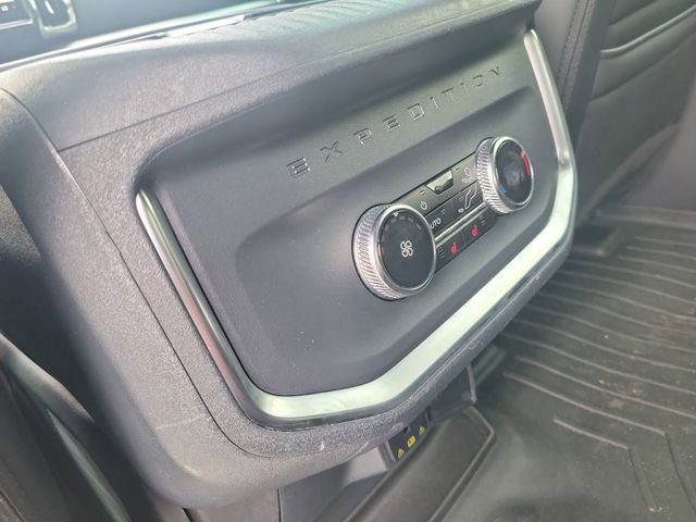 Certified 2025 Ford Expedition Max Platinum w/ Stealth Performance Package AWD/4WD image 33