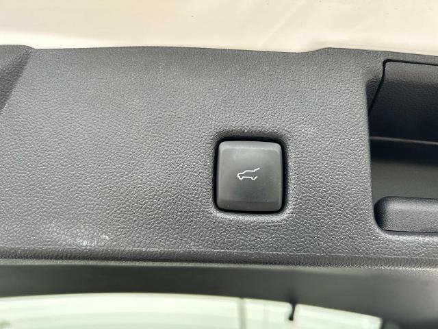 Certified 2024 Ford Escape SE w/ PHEV Premium Package FWD image 21