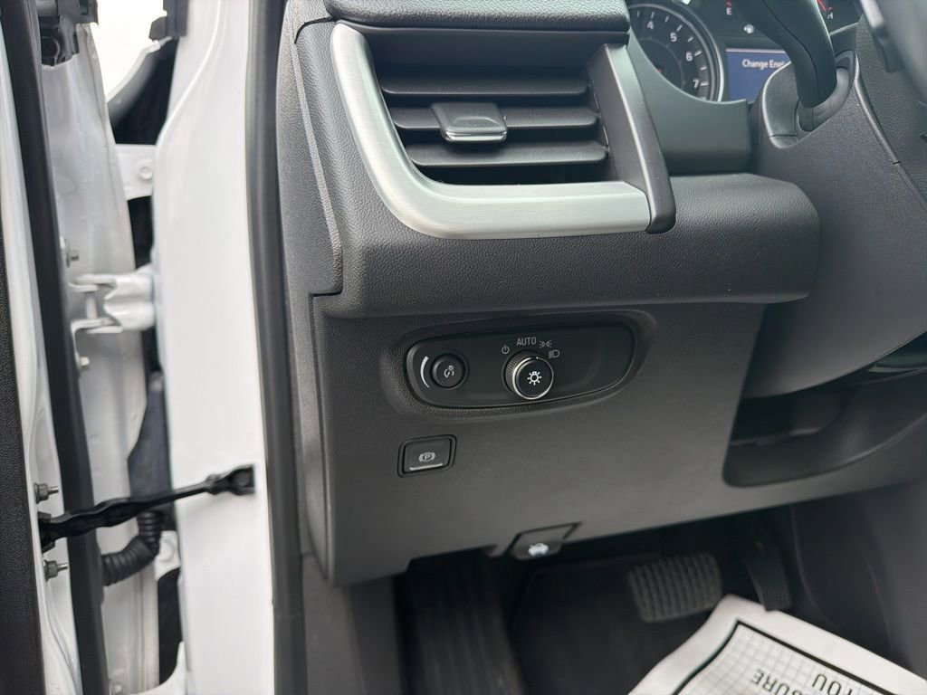 Used 2021 GMC Terrain SLE w/ Driver Convenience Package FWD image 22