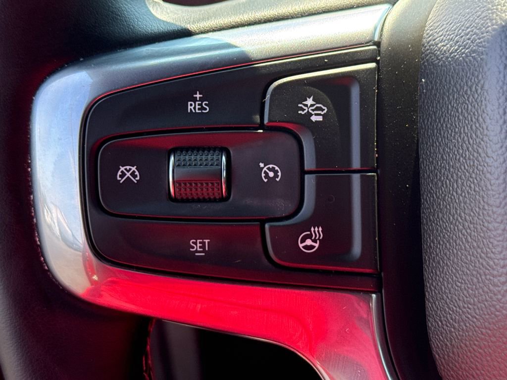 Used 2023 Chevrolet Blazer RS FWD image 25