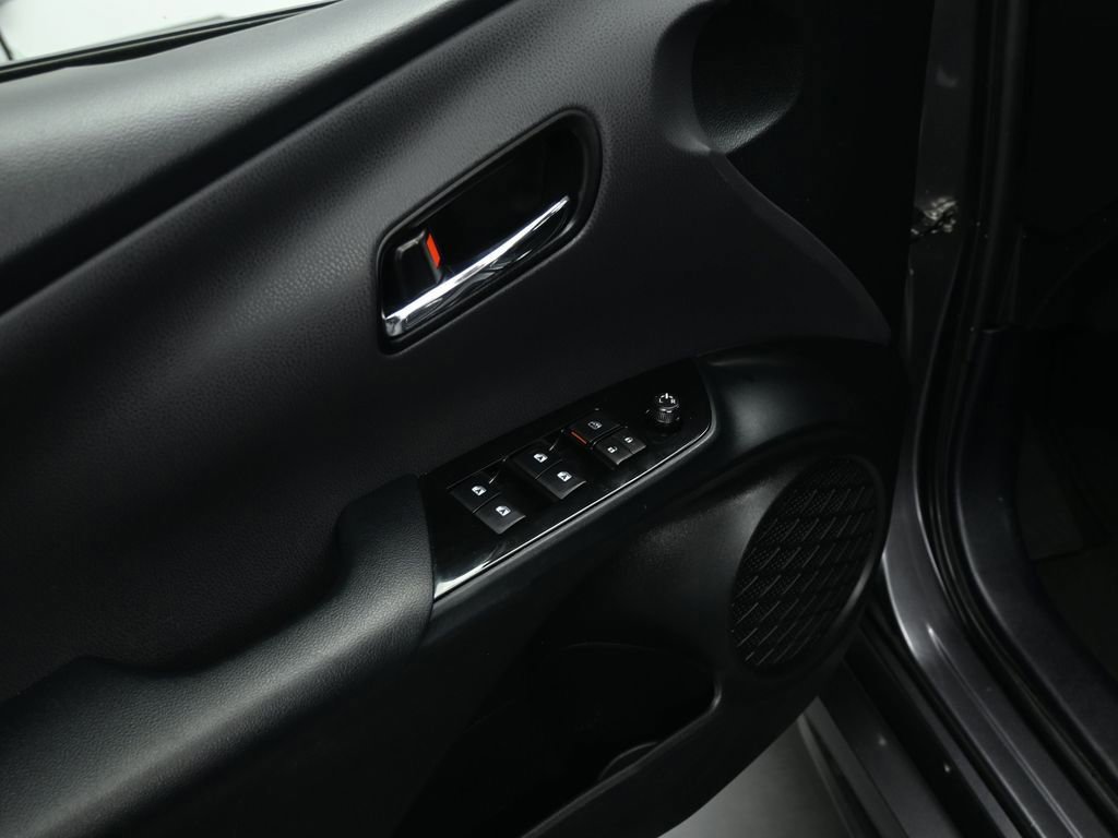 Used 2018 Toyota Prius Prime Plus image 34