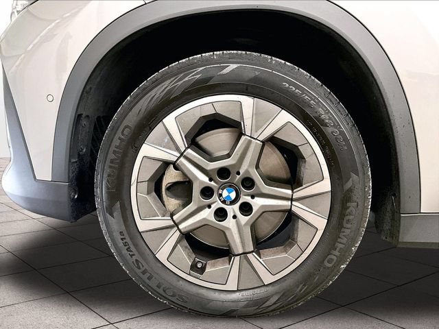 Used 2023 BMW X1 xDrive28i w/ Premium Package AWD/4WD image 8