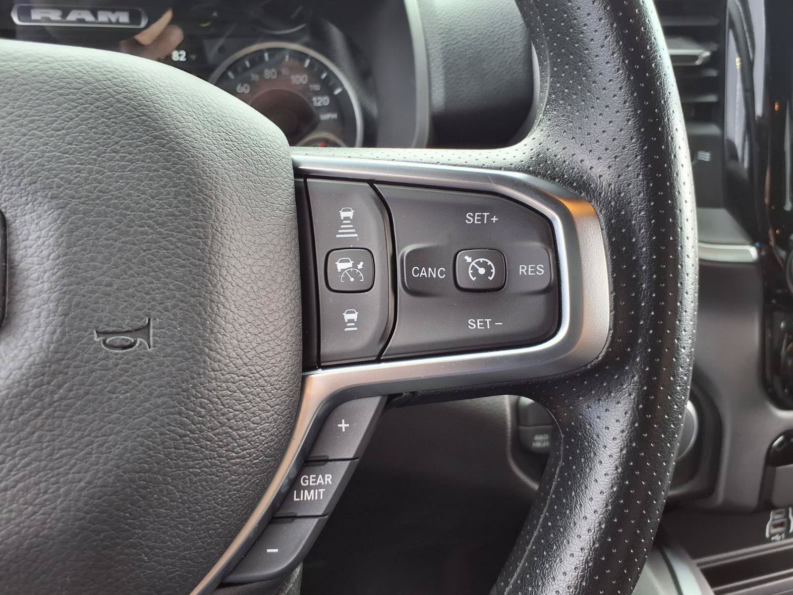 Used 2026 RAM 1500 Express AWD/4WD image 16