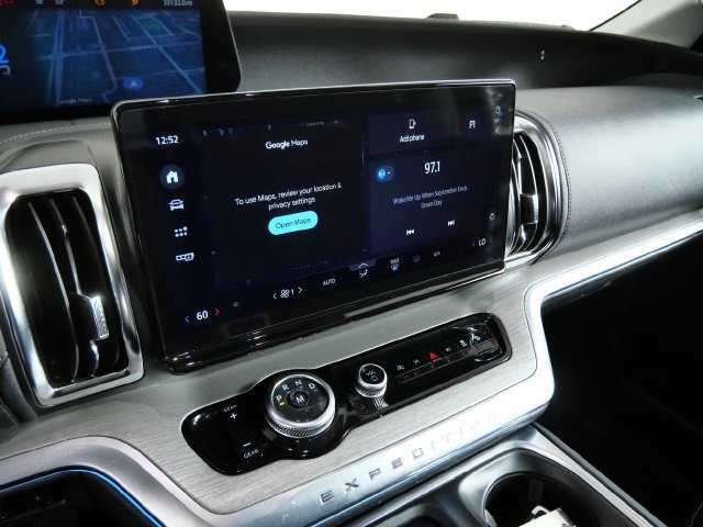 Certified 2025 Ford Expedition Platinum AWD/4WD image 20