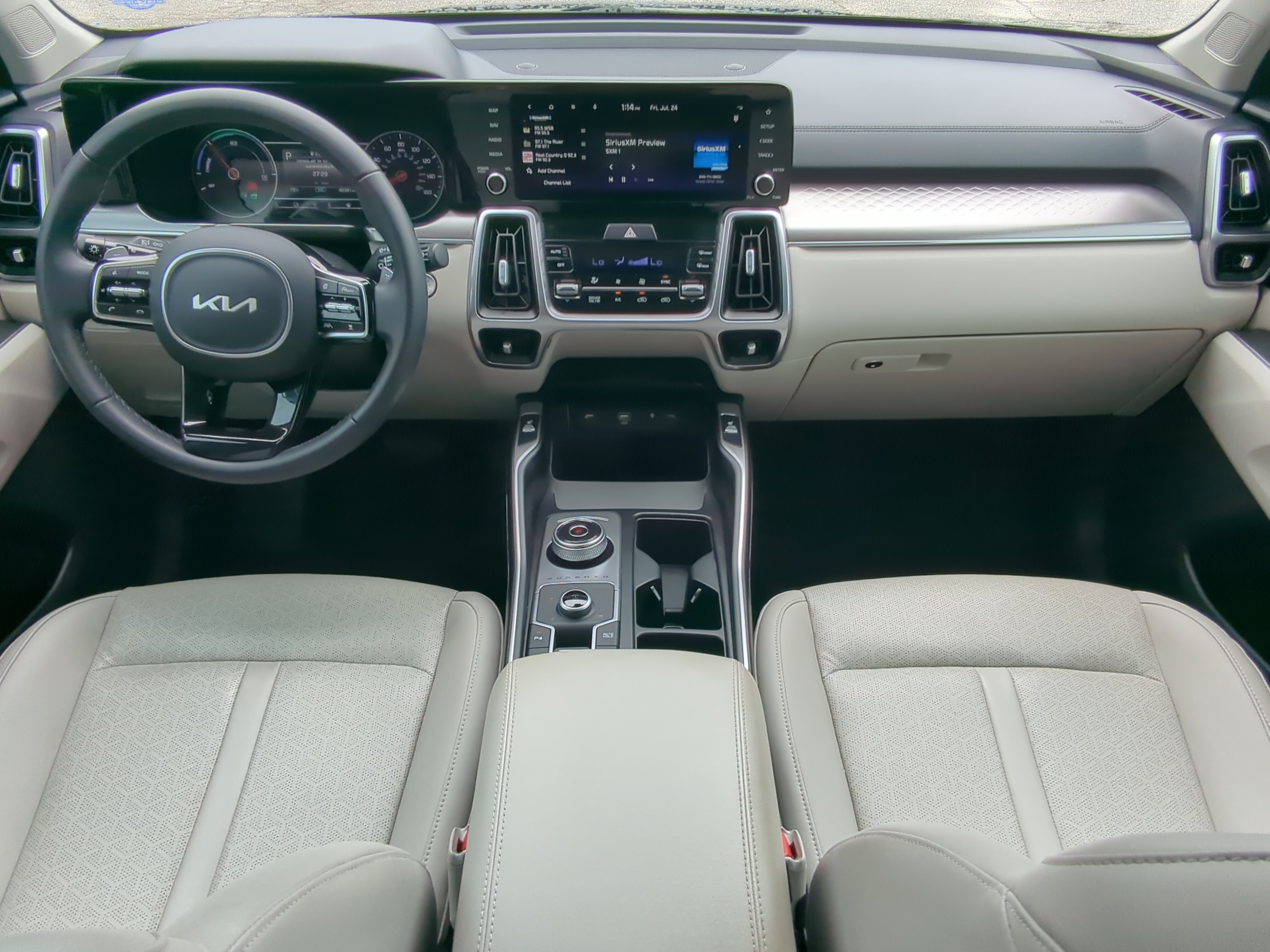 Used 2023 Kia Sorento EX AWD/4WD image 13