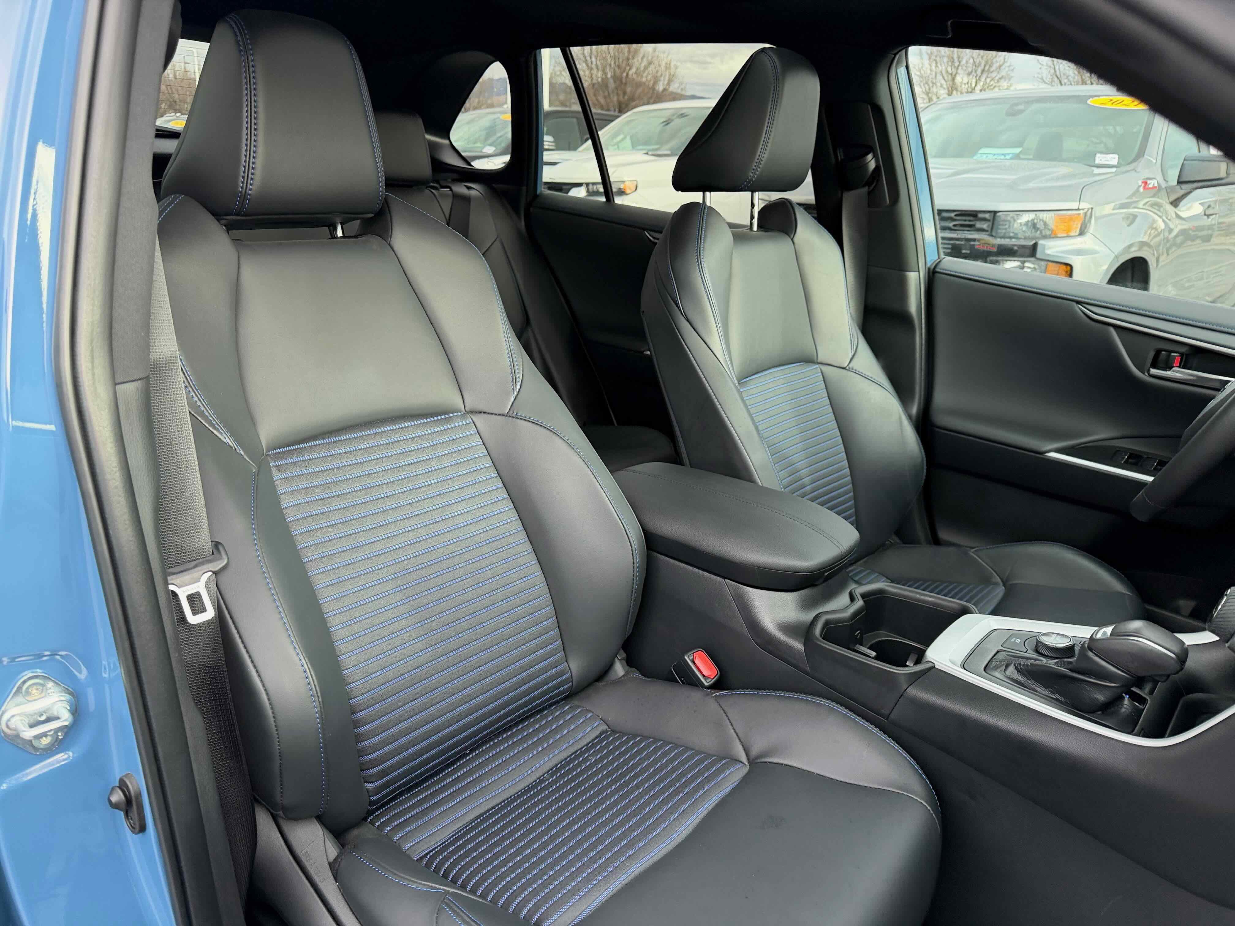 Used 2024 Toyota RAV4 XSE w/ Weather Package image 33