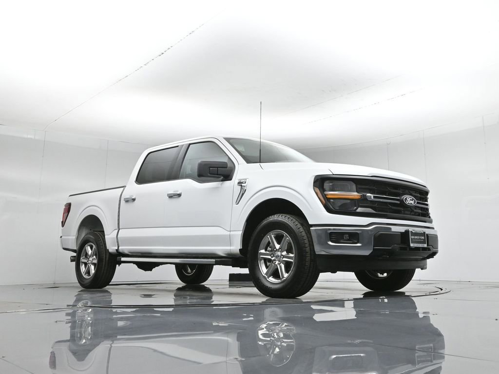 Certified 2025 Ford F150 XLT w/ Equipment Group 301A Standard image 5