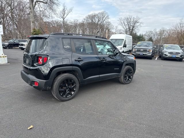 Used 2017 Jeep Renegade Altitude image 5