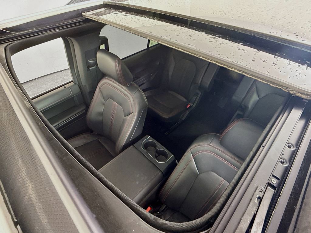 Certified 2024 Ford Expedition Limited AWD/4WD image 5