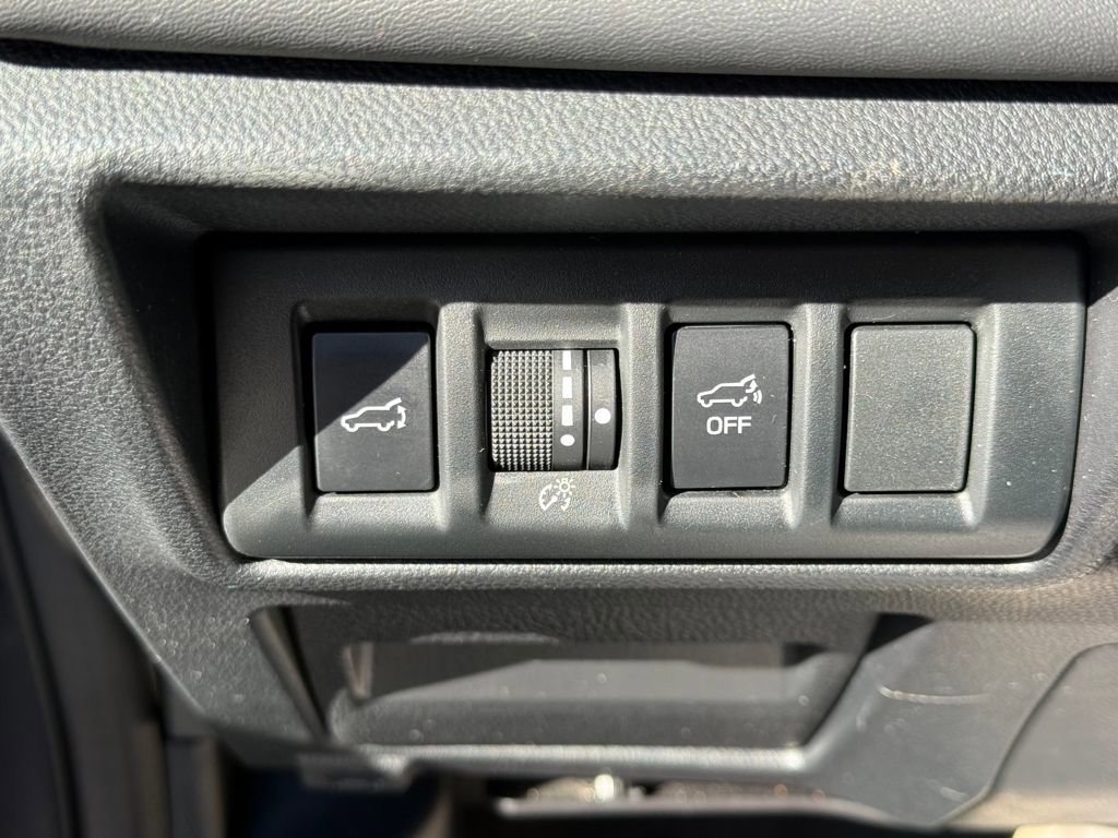 Used 2023 Subaru Outback Limited XT image 33