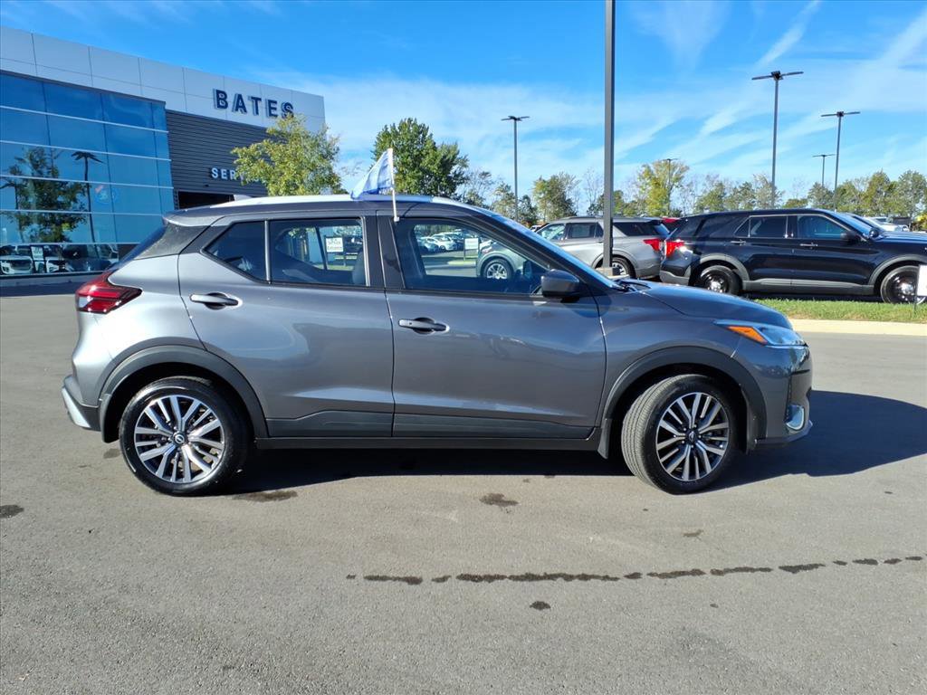 Used 2024 Nissan Kicks SV image 6