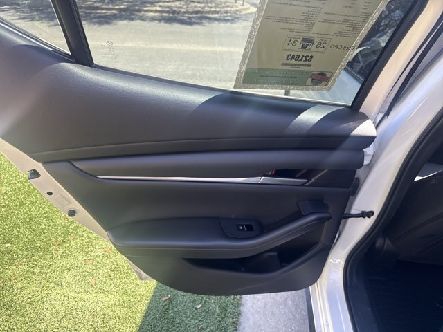 Used 2021 MAZDA MAZDA3 s FWD image 16