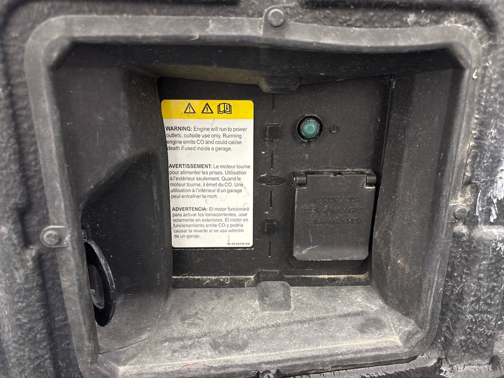 Certified 2023 Ford F150 Lariat w/ Equipment Group 502A High image 32