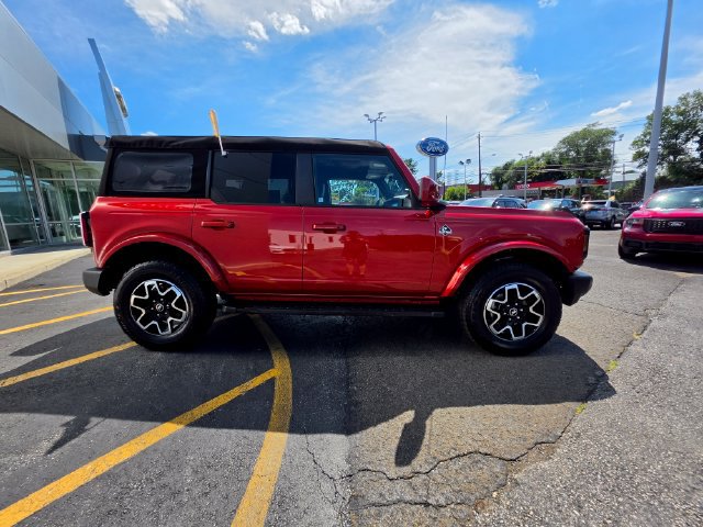 Certified 2024 Ford Bronco Outer Banks AWD/4WD image 9
