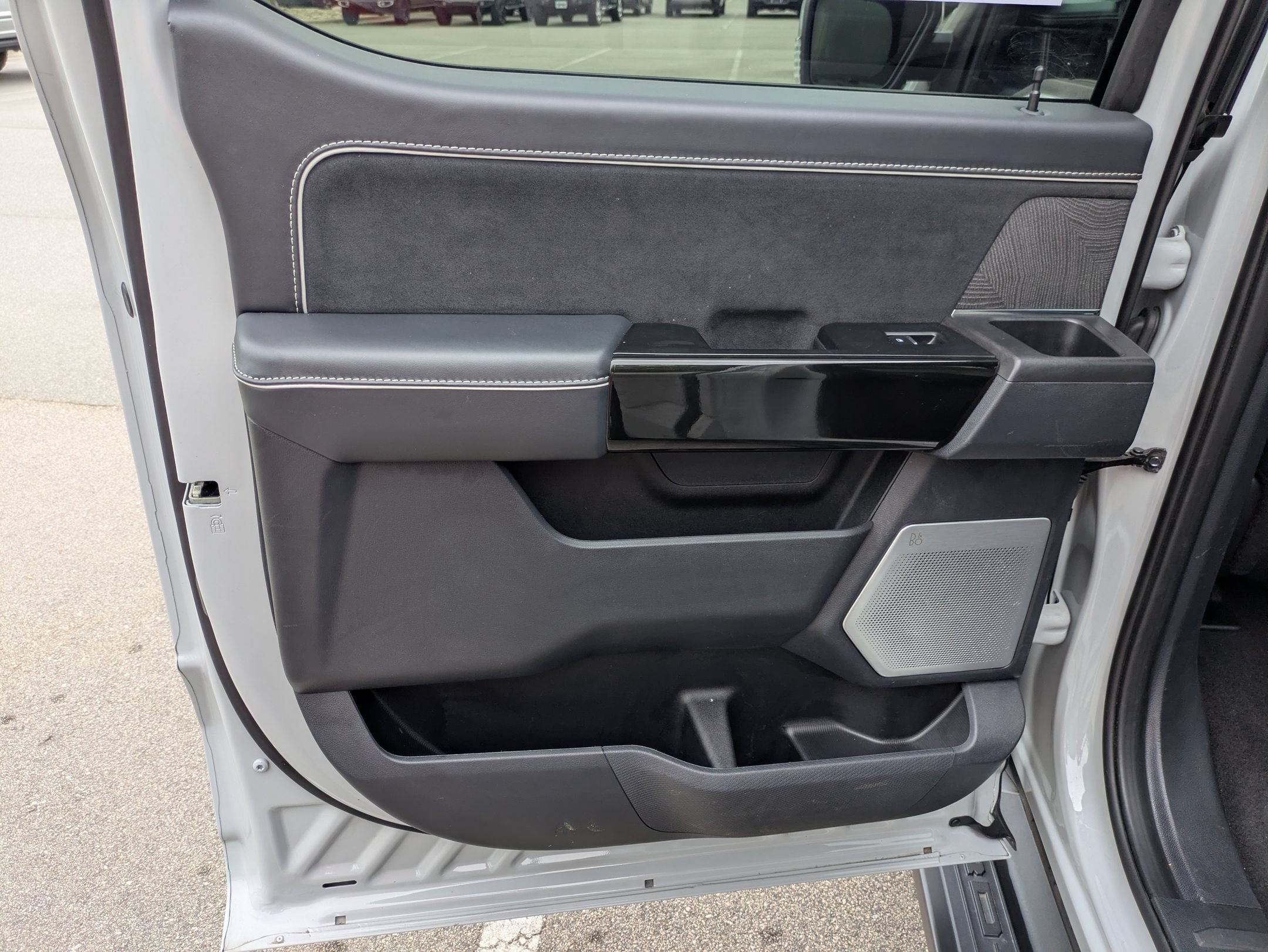 Certified 2024 Ford F150 Lightning Platinum AWD/4WD image 33