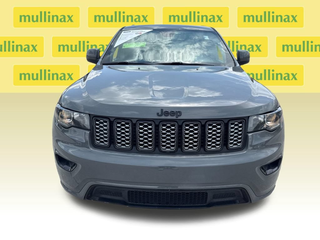 Used 2020 Jeep Grand Cherokee Altitude AWD/4WD image 11