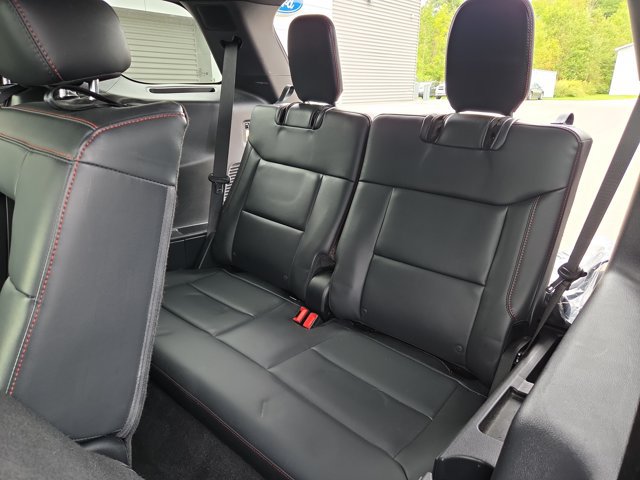 Certified 2025 Ford Explorer ST-Line w/ ST-Line Street Pack AWD/4WD image 34