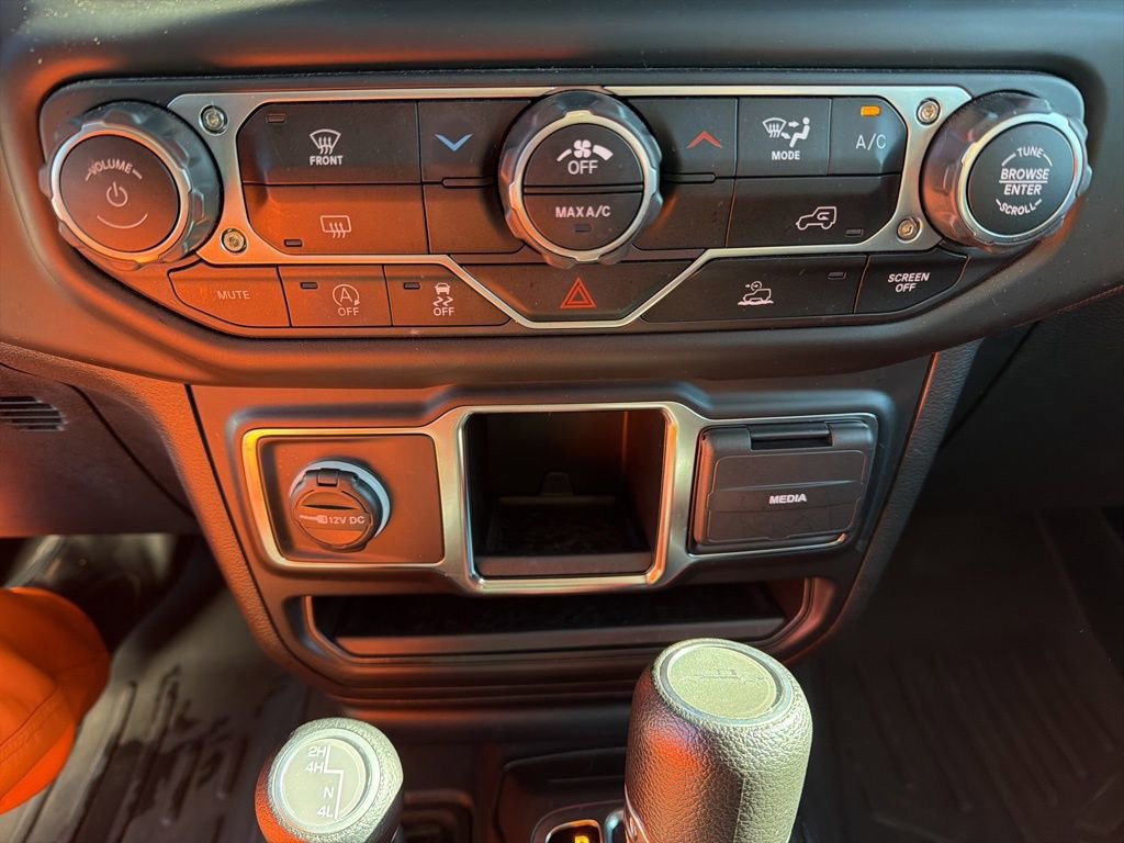 Used 2023 Jeep Gladiator Sport image 23