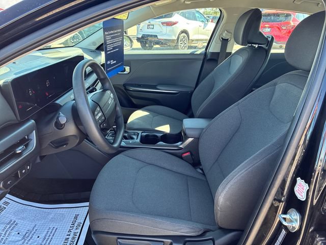 Used 2025 Kia K4 FWD image 14