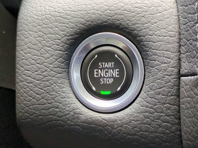 Used 2023 GMC Yukon XL Denali AWD/4WD image 32