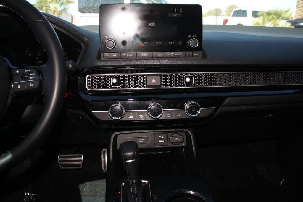 Used 2023 Honda Civic Sport image 18