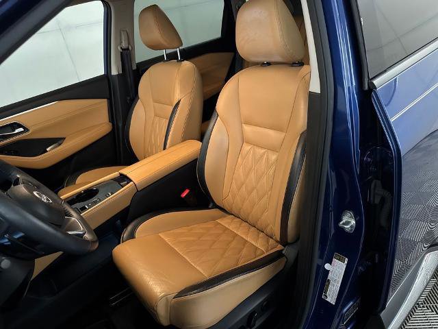 Used 2022 Nissan Rogue Platinum w/ Head-Up Display Package image 13