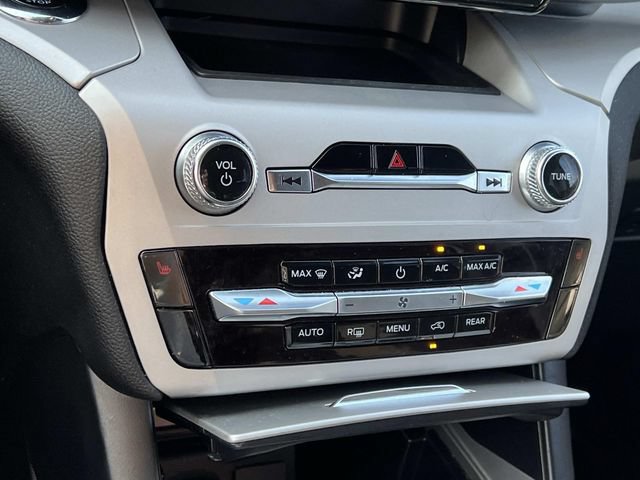Certified 2024 Ford Explorer XLT AWD/4WD image 26