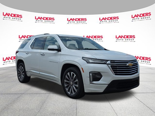 Used 2022 Chevrolet Traverse Premier FWD image 1