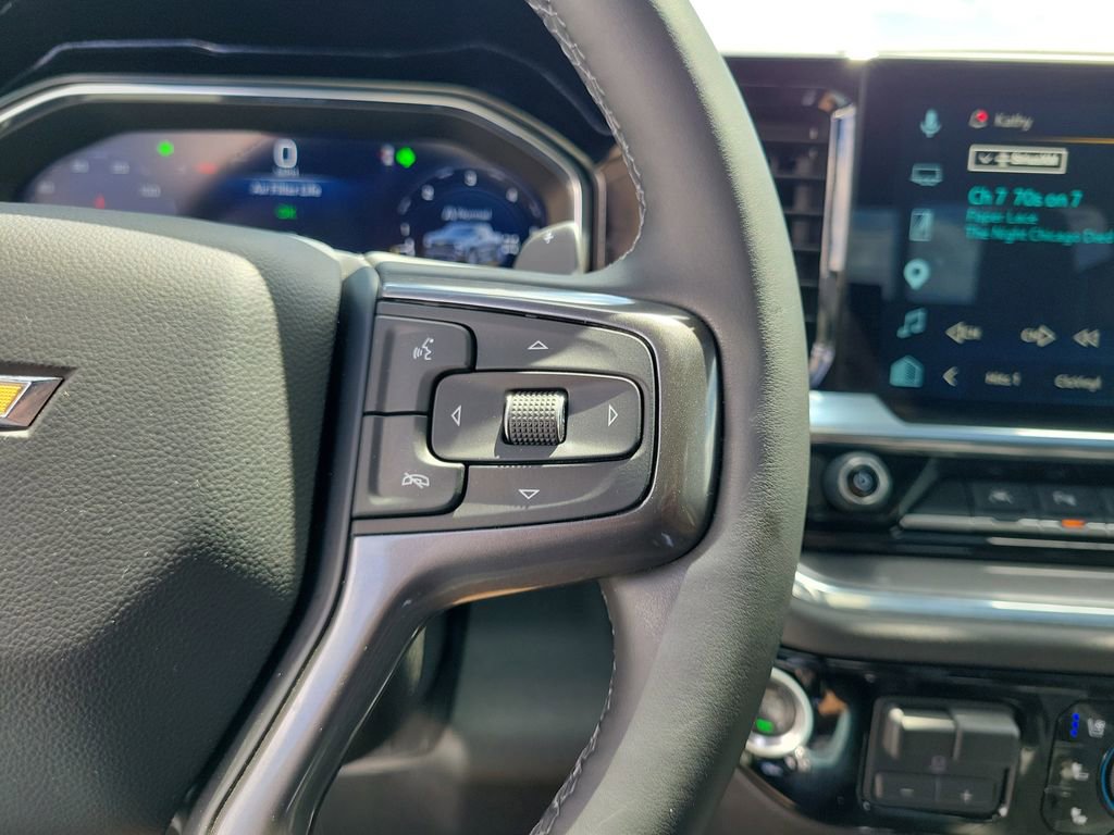 Used 2025 Chevrolet Silverado 1500 High Country w/ Technology Package AWD/4WD image 25