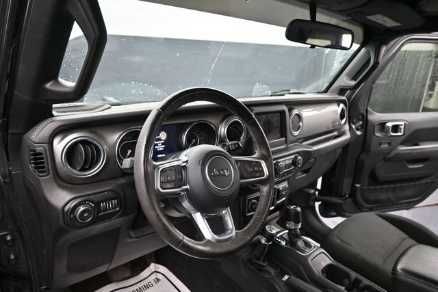 Used 2019 Jeep Wrangler Unlimited Sahara w/ Cold Weather Group AWD/4WD image 6