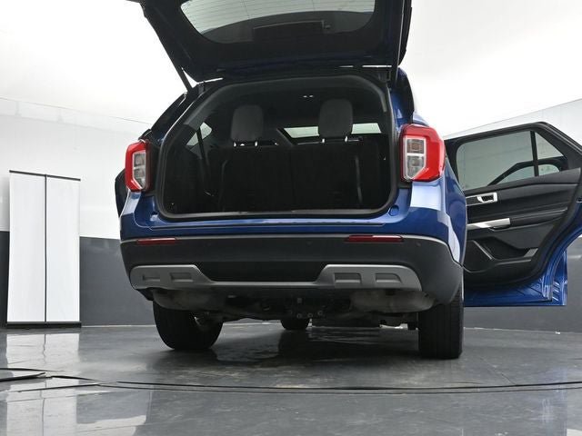 Certified 2023 Ford Explorer XLT w/ Equipment Group 202A AWD/4WD image 40