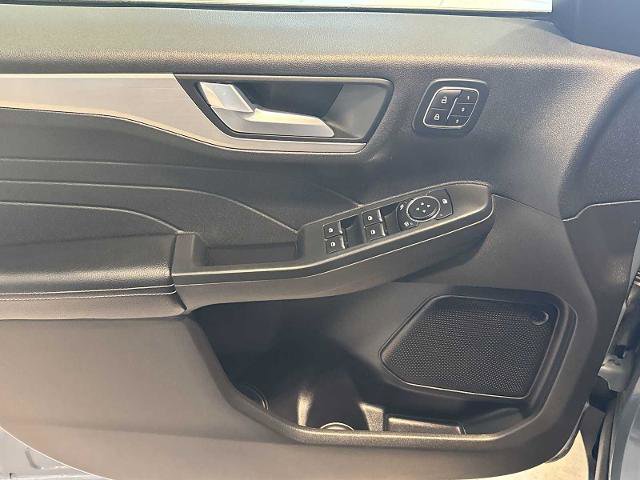 Certified 2024 Ford Escape Platinum AWD/4WD image 21