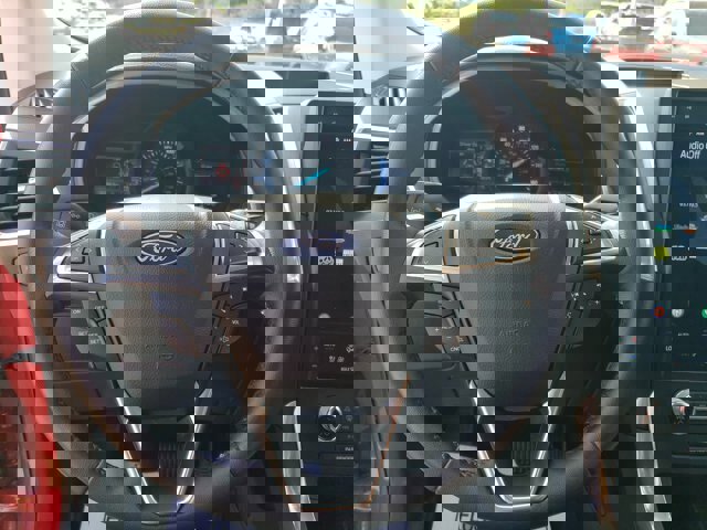 Certified 2023 Ford Edge Titanium image 21