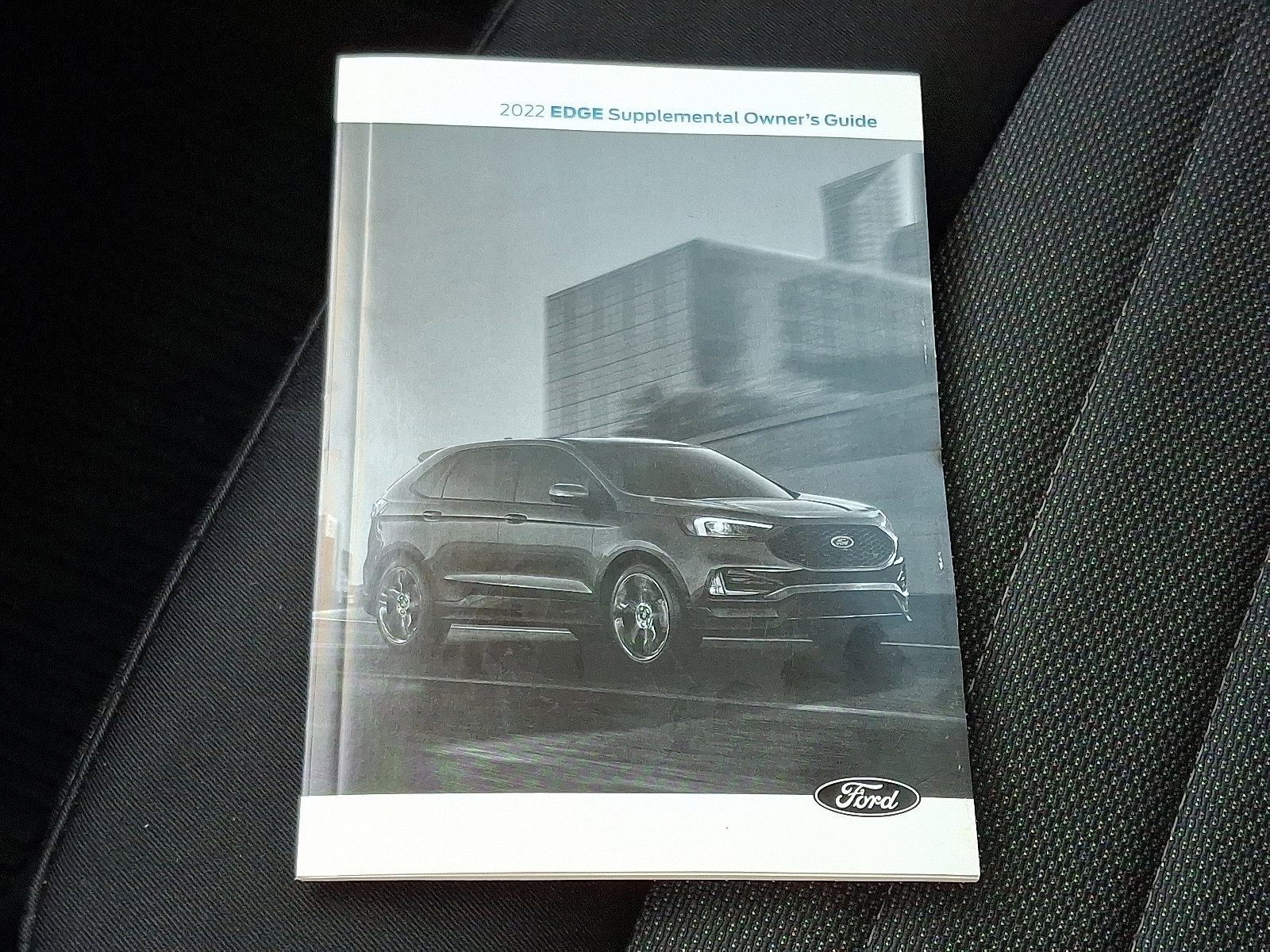 Certified 2022 Ford Edge SE w/ Black Appearance Package image 26