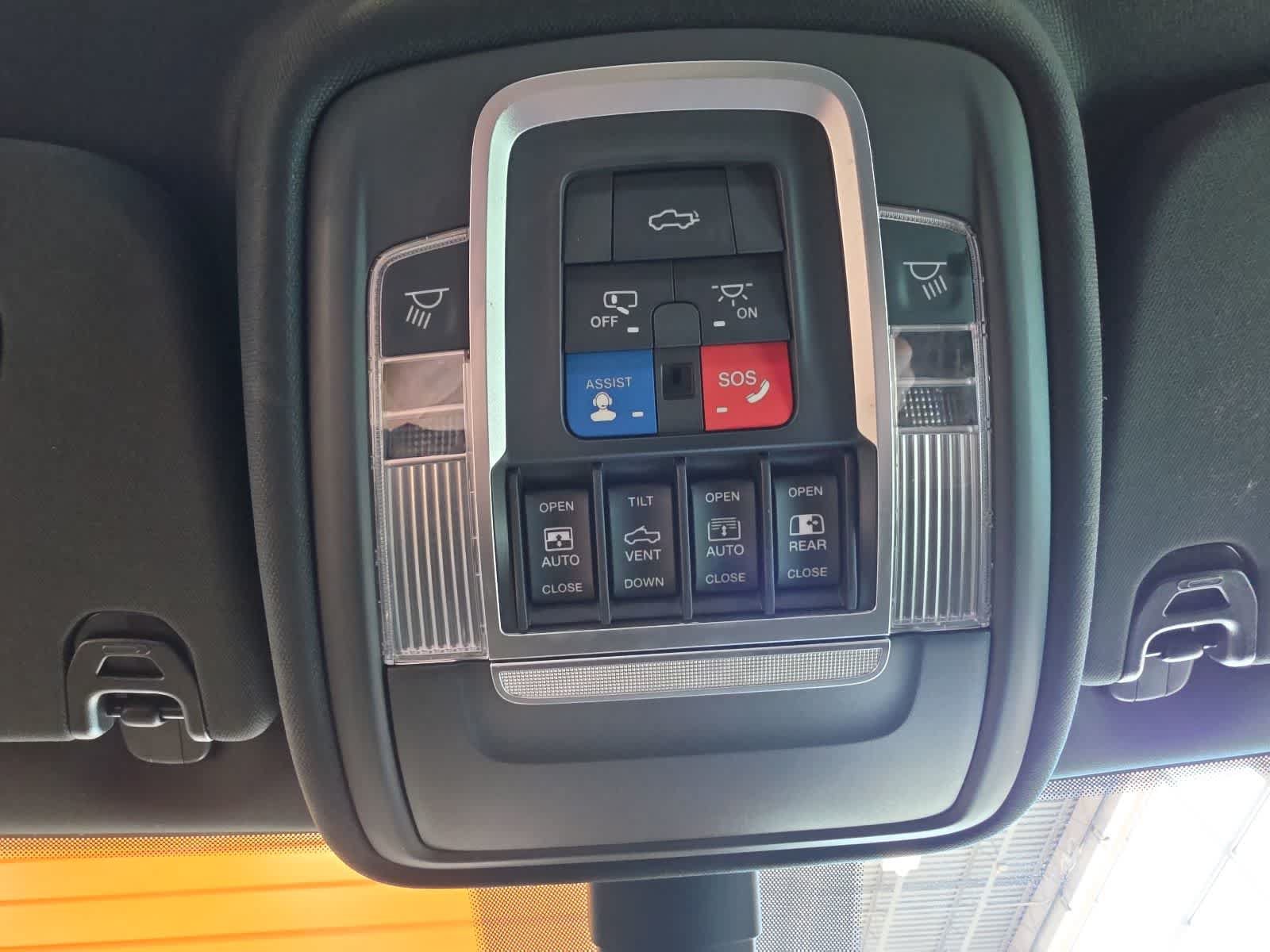 Used 2020 RAM 1500 Limited w/ Body-Colour Bumper Group AWD/4WD image 32
