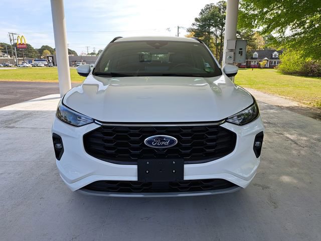 Certified 2023 Ford Escape ST-Line Select w/ Tech Pack #2 image 6