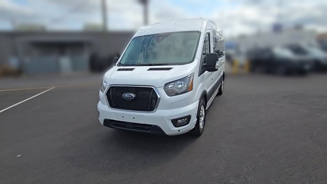 Certified 2025 Ford Transit 350 XLT RWD image 4
